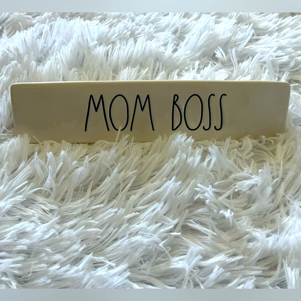 Rae Dunn “Mom Boss” Paper Weight